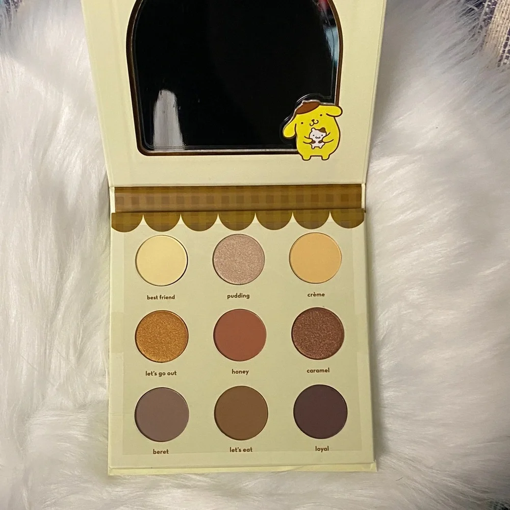 The Crème Shop x Pompompurin Golden Dream Eyeshadow Palette